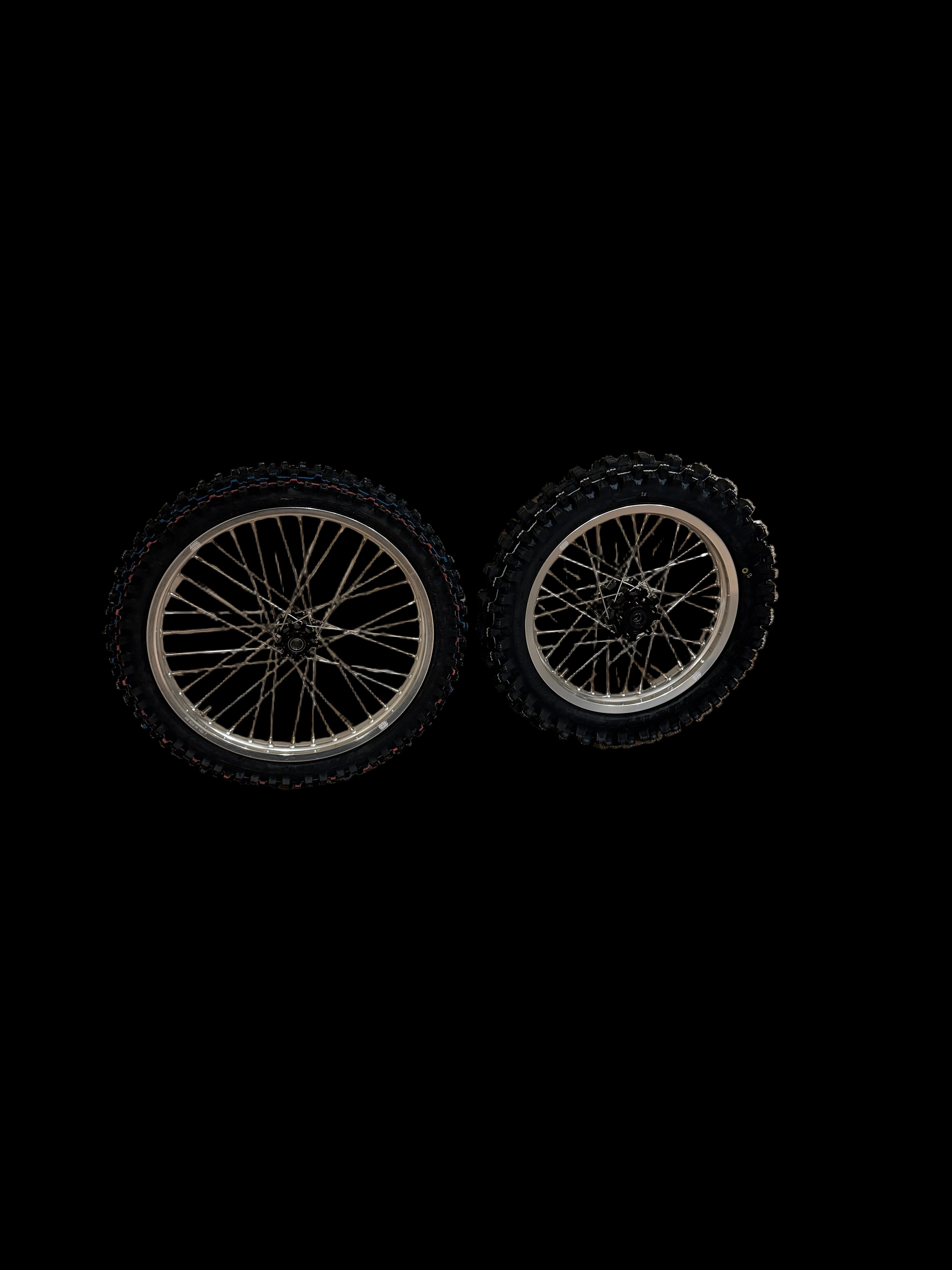 16/19  Light bee Eride2.0/1.0/lbx Wheelset with dirt tires!